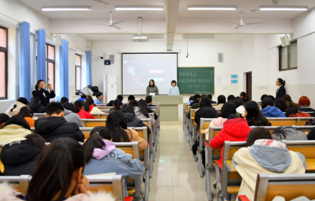 将讲堂教育变革作为教育提质的突破口以多元活动建立讲堂创新平台 将讲堂教育变革作为教育提质的突破口以多元活动建立讲堂创新平台